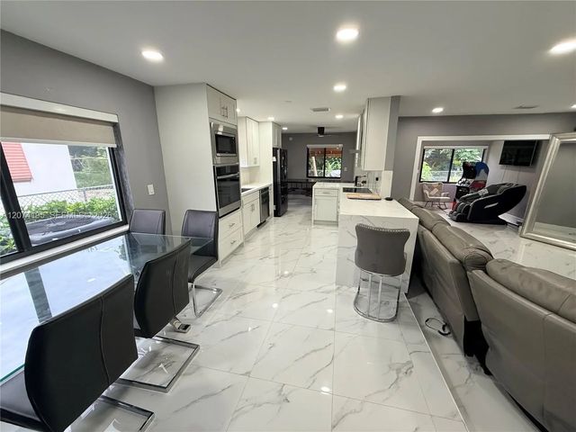 5 of 26 - 6710 Sw 10th Court, North Lauderdale, FL