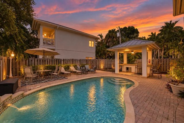 4 of 25 - 857 Sw 11th Court, Fort Lauderdale, FL