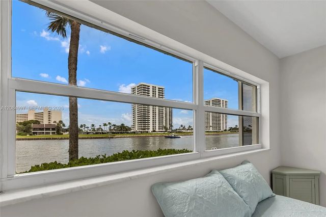 4 of 42 - 20 Yacht Club Drive #103, North Palm Beach, FL
