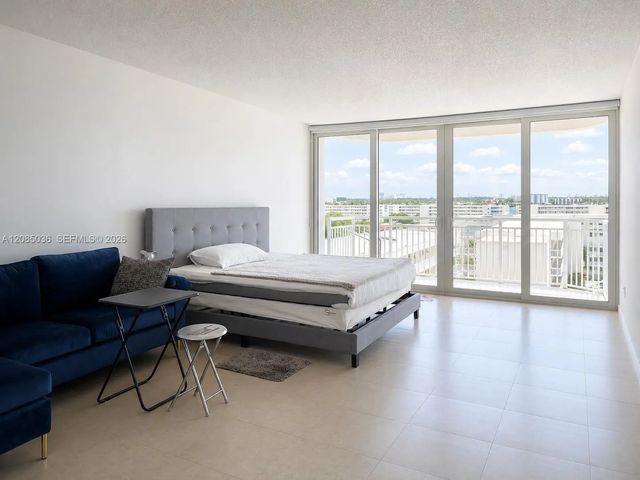 2 of 24 - 18041 Biscayne Boulevard #803, Aventura, FL