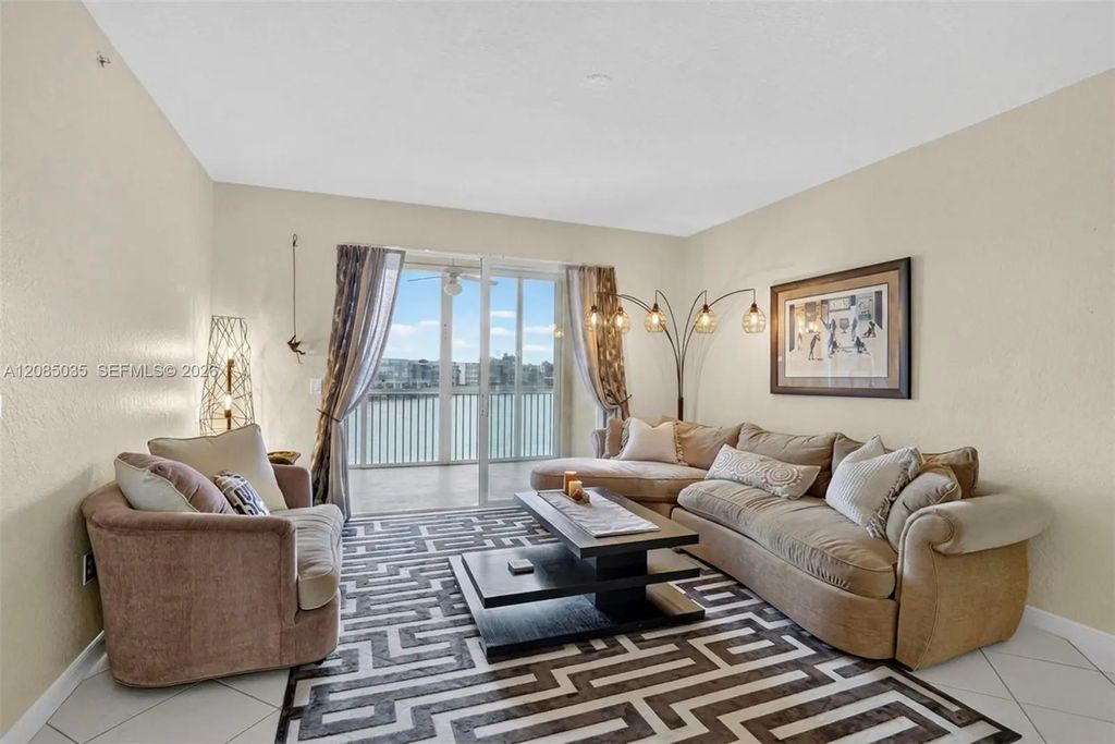 7727 Southampton Terrace #310, Tamarac