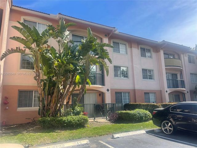 2 of 27 - 2009 Se 10th Avenue #303, Fort Lauderdale, FL