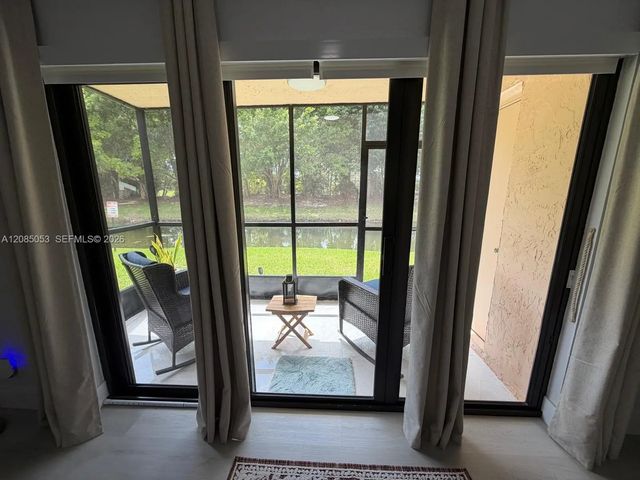 3 of 11 - 331 Lakeview Drive #101, Weston, FL
