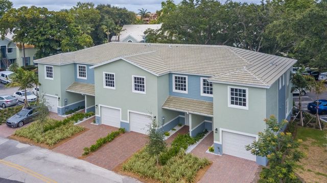 2 of 30 - 1350 Crystal Way #107, Delray Beach, FL