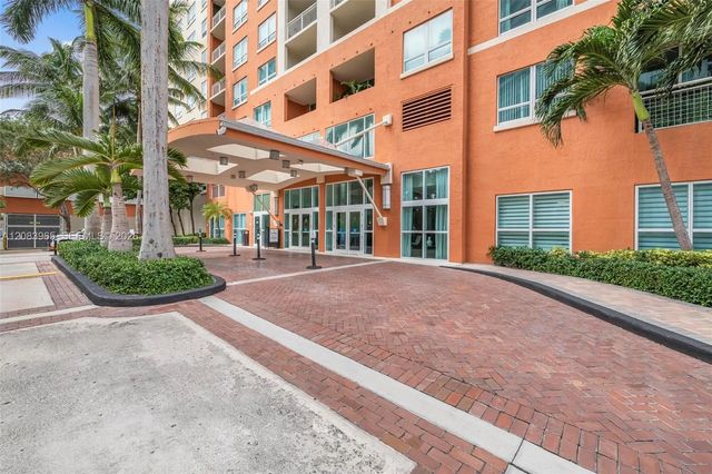 4 of 27 - 2000 N Bayshore Drive #408, Miami, FL