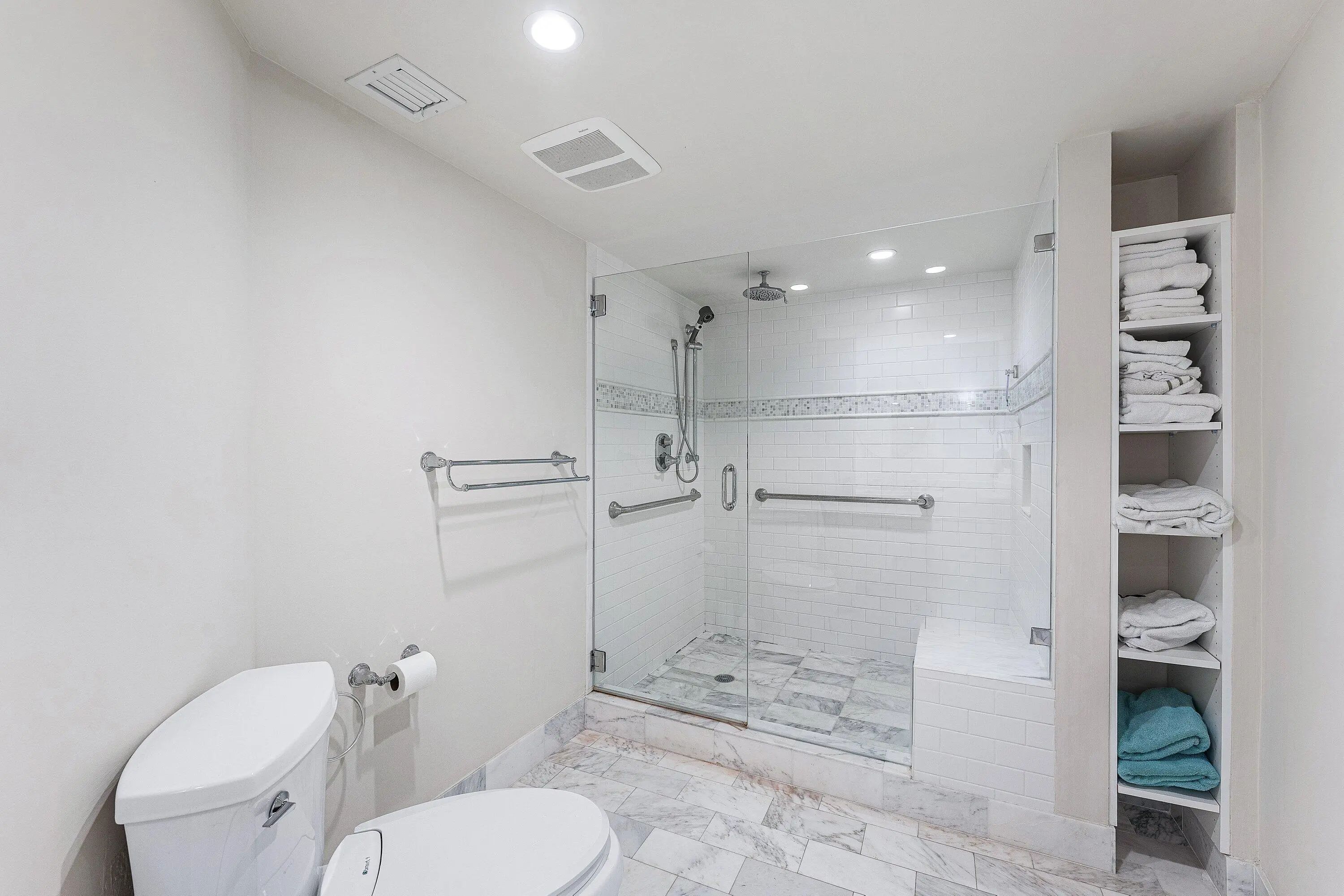 3590 S Ocean Boulevard #301, South Palm Beach, FL, 33480