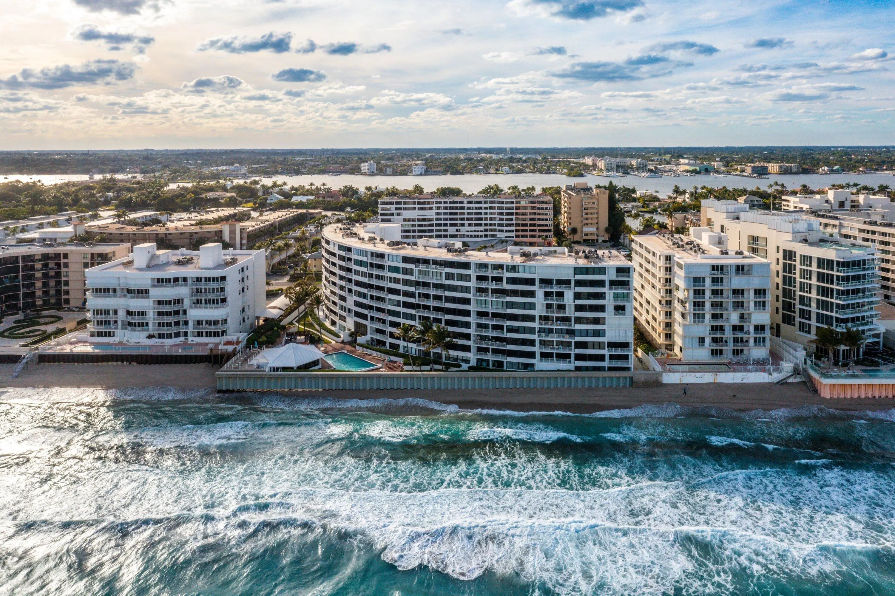 3590 S Ocean Boulevard #301, South Palm Beach, FL, 33480