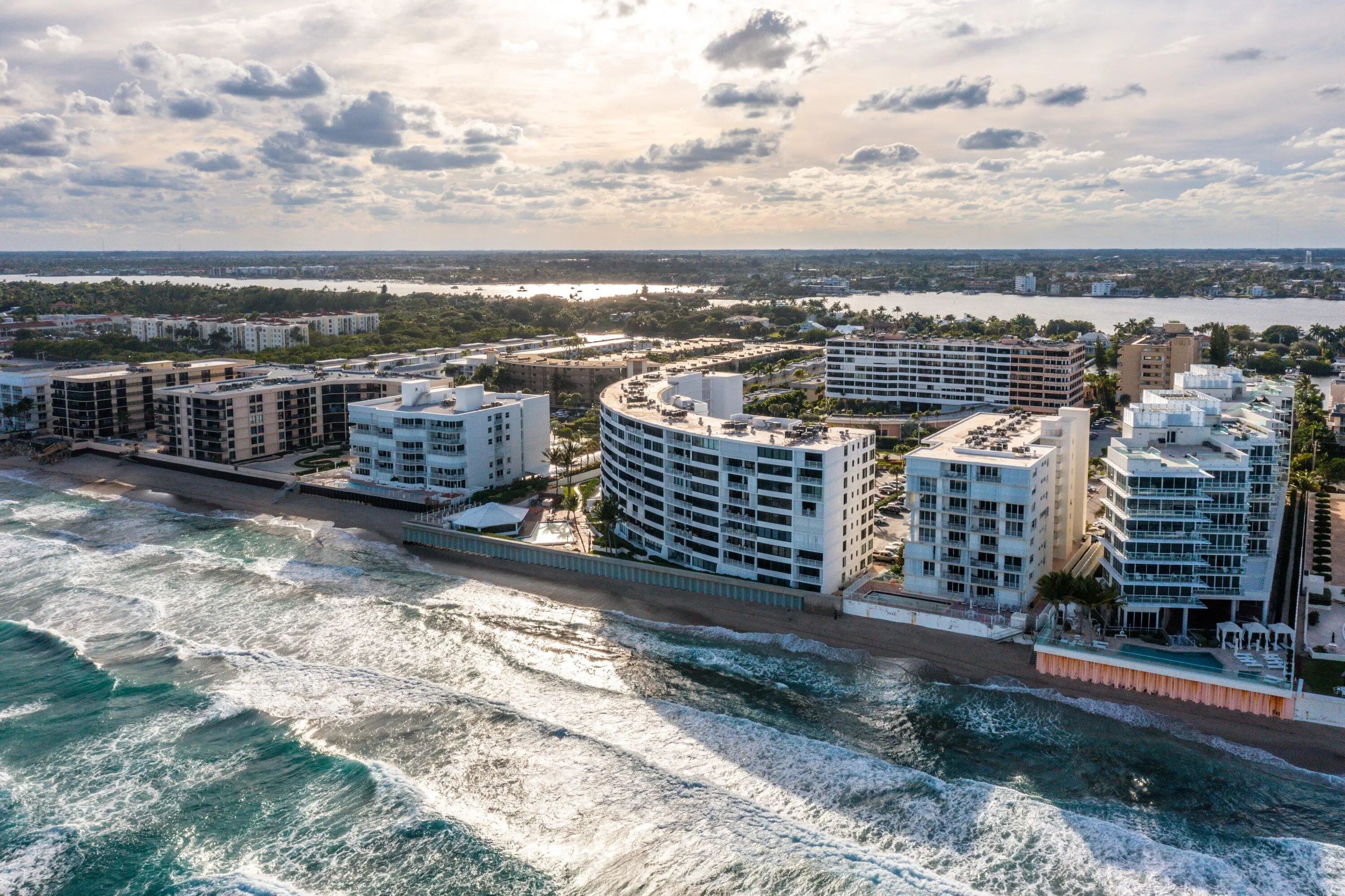3590 S Ocean Boulevard #301, South Palm Beach, FL, 33480