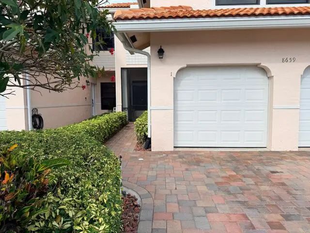 3 of 27 - 8659 Vía Reale #1, Boca Raton, FL