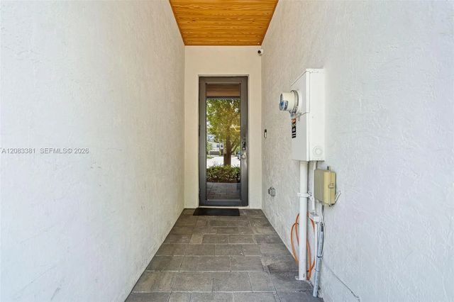 3 of 38 - 7923 Nw 104th Court, Doral, FL