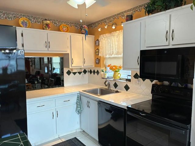 4 of 37 - 8350 Sands Point Boulevard #e310, Tamarac, FL