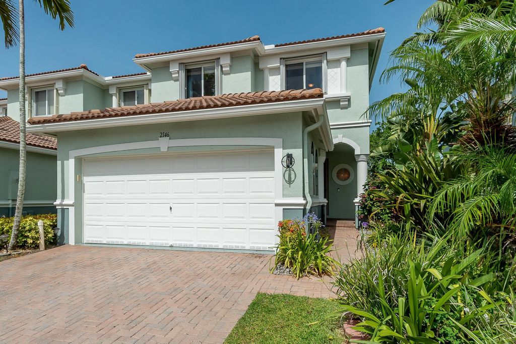 2146 Oakmont Drive, Riviera Beach