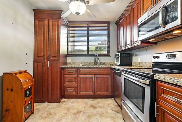 2 of 24 - 4238 Deste Court, Lake Worth, FL
