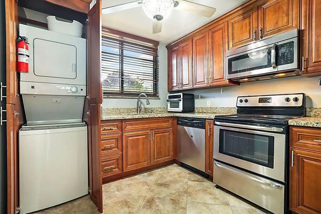 5 of 24 - 4238 Deste Court, Lake Worth, FL