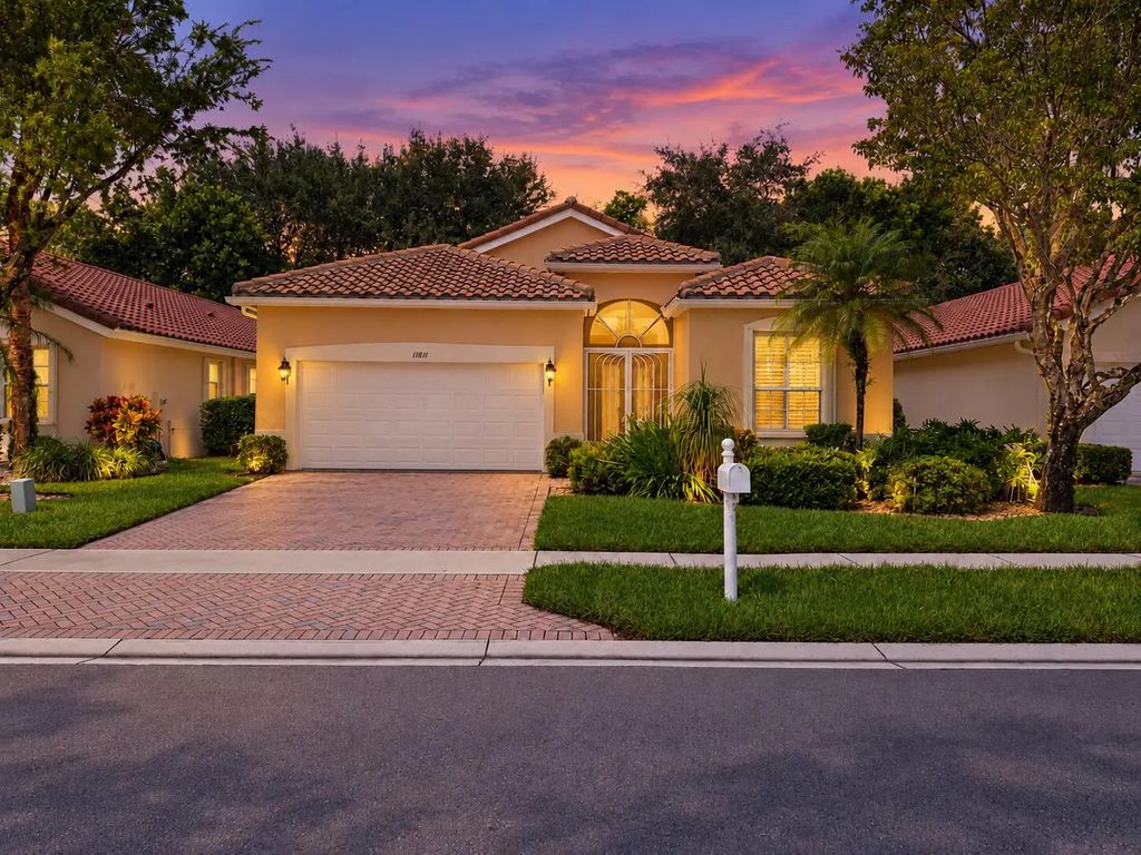 11811 Grove Ridge Lane, Boynton Beach