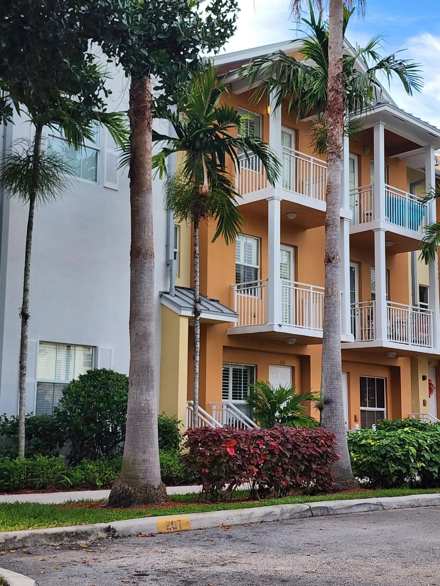 335 Sw 13th Terrace #335, Fort Lauderdale