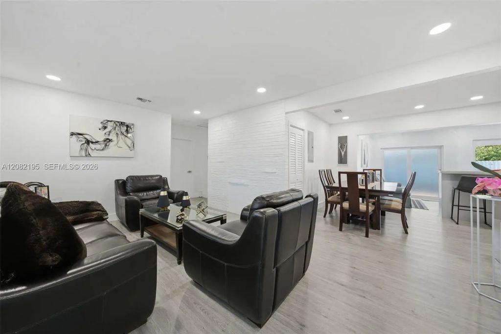 7680 Juniper Street #7680, Miramar