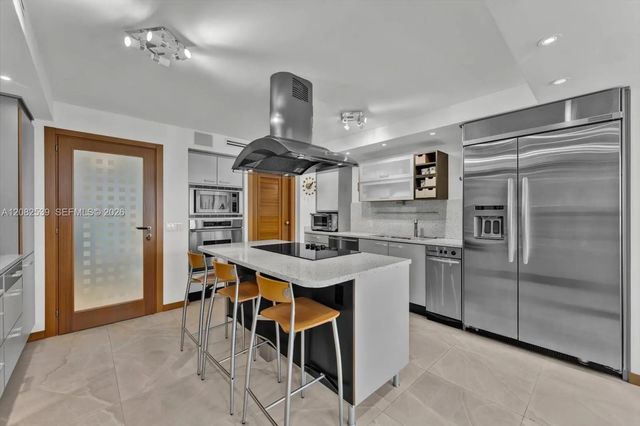 5 of 17 - 2 Grove Isle Drive #b1709, Miami, FL