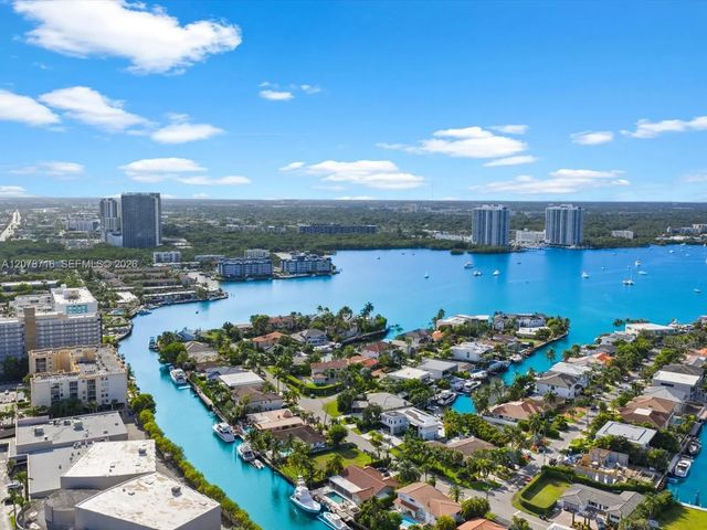 4 of 7 - 3030 Ne 164th Street, North Miami Beach, FL