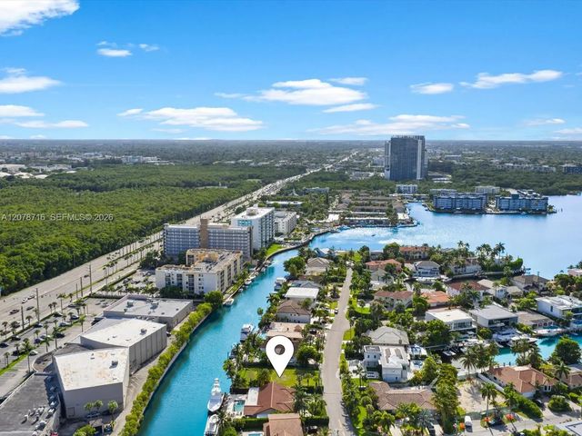 5 of 7 - 3030 Ne 164th Street, North Miami Beach, FL