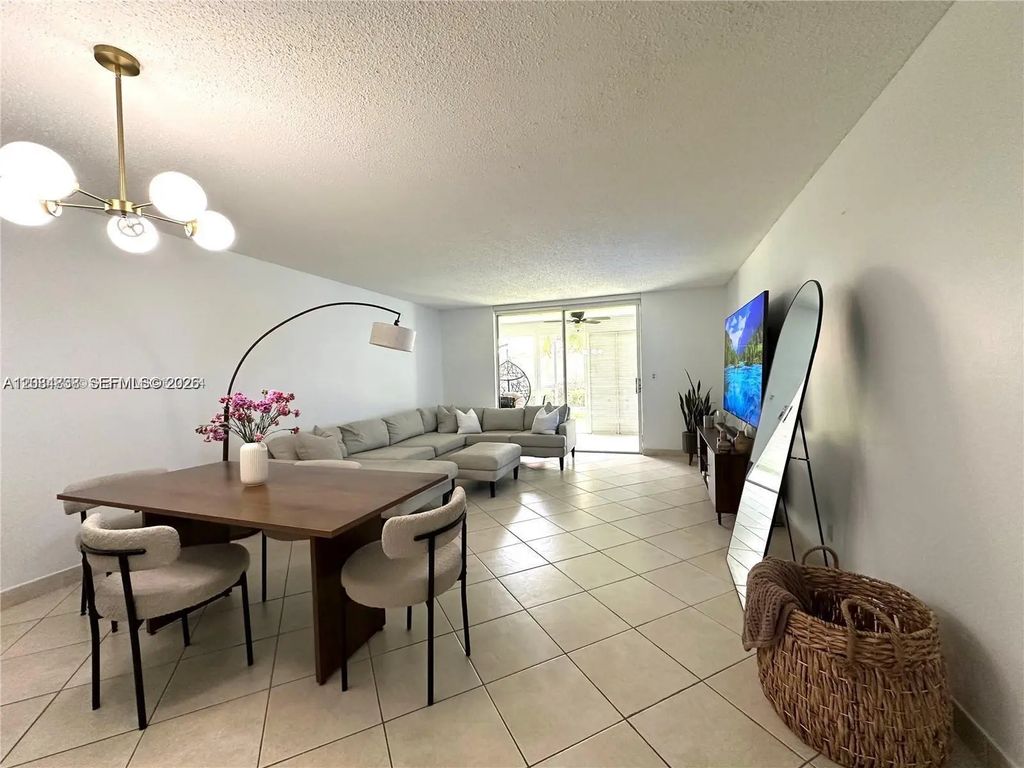 620 Ne 12th Avenue #102, Hallandale Beach