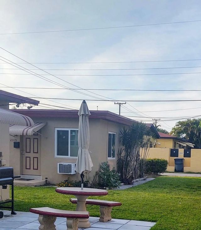 2 of 3 - 2347 Harding Street, Hollywood, FL