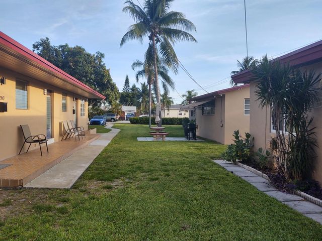 3 of 3 - 2347 Harding Street, Hollywood, FL