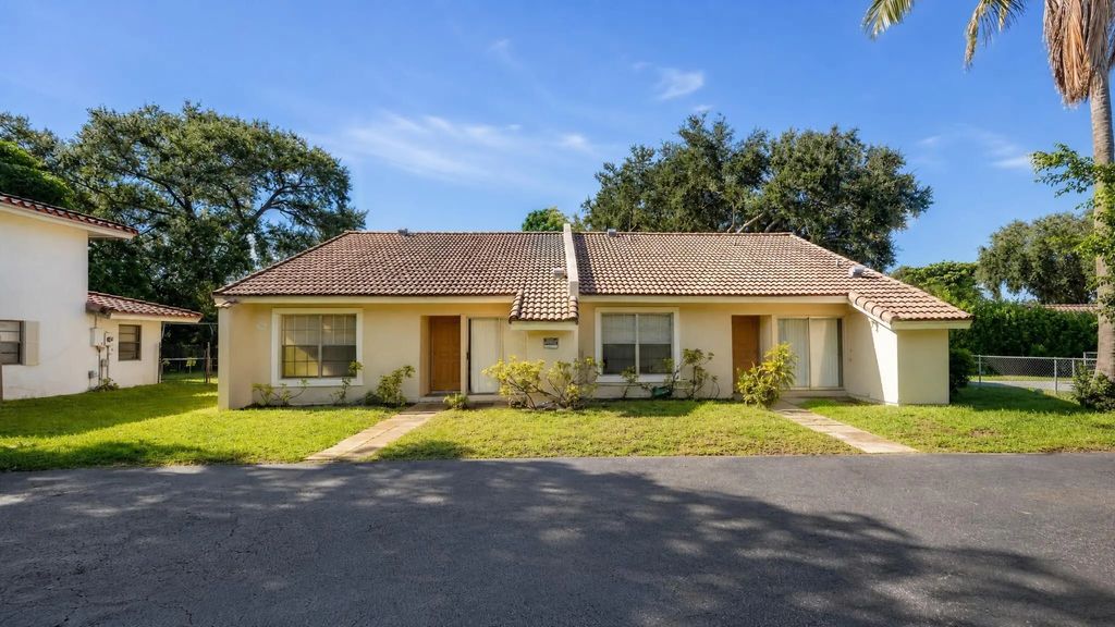 10880 Nw 45th Street, Coral Springs