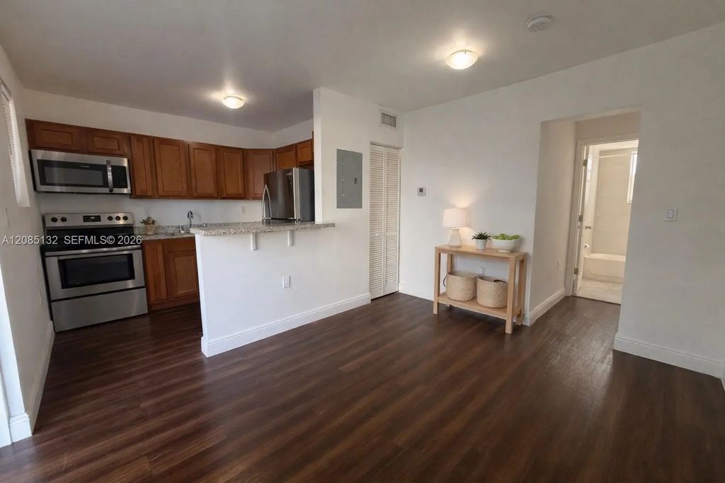 540 Nw 7th Street #51, Miami