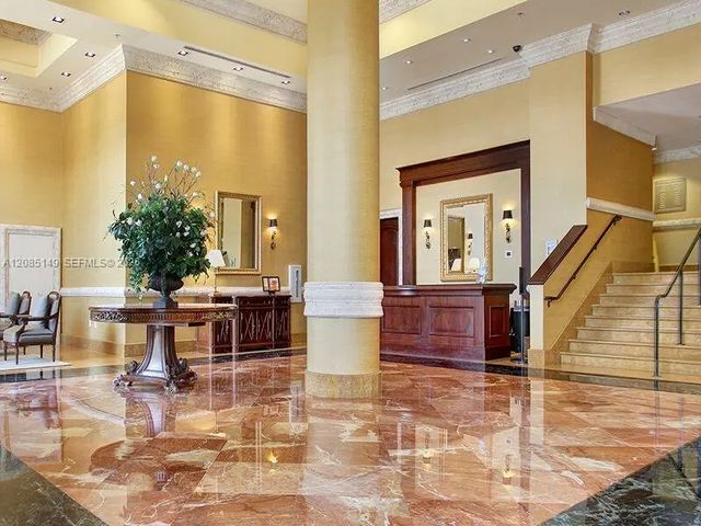 3 of 5 - 8395 Sw 73rd Avenue #309, Miami, FL