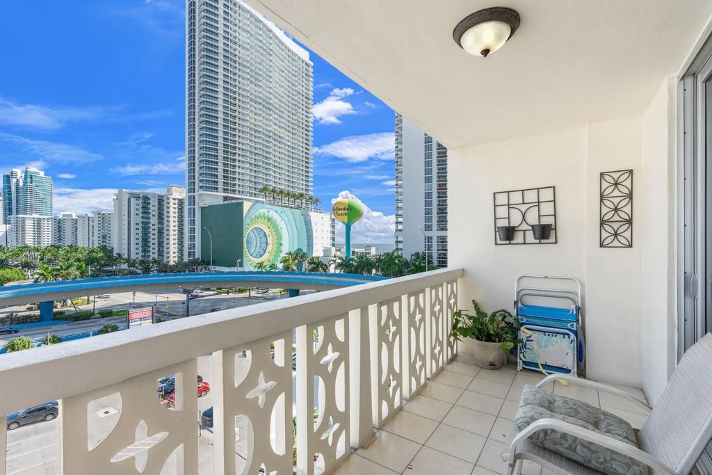 1825 S Ocean Drive #703, Hallandale Beach