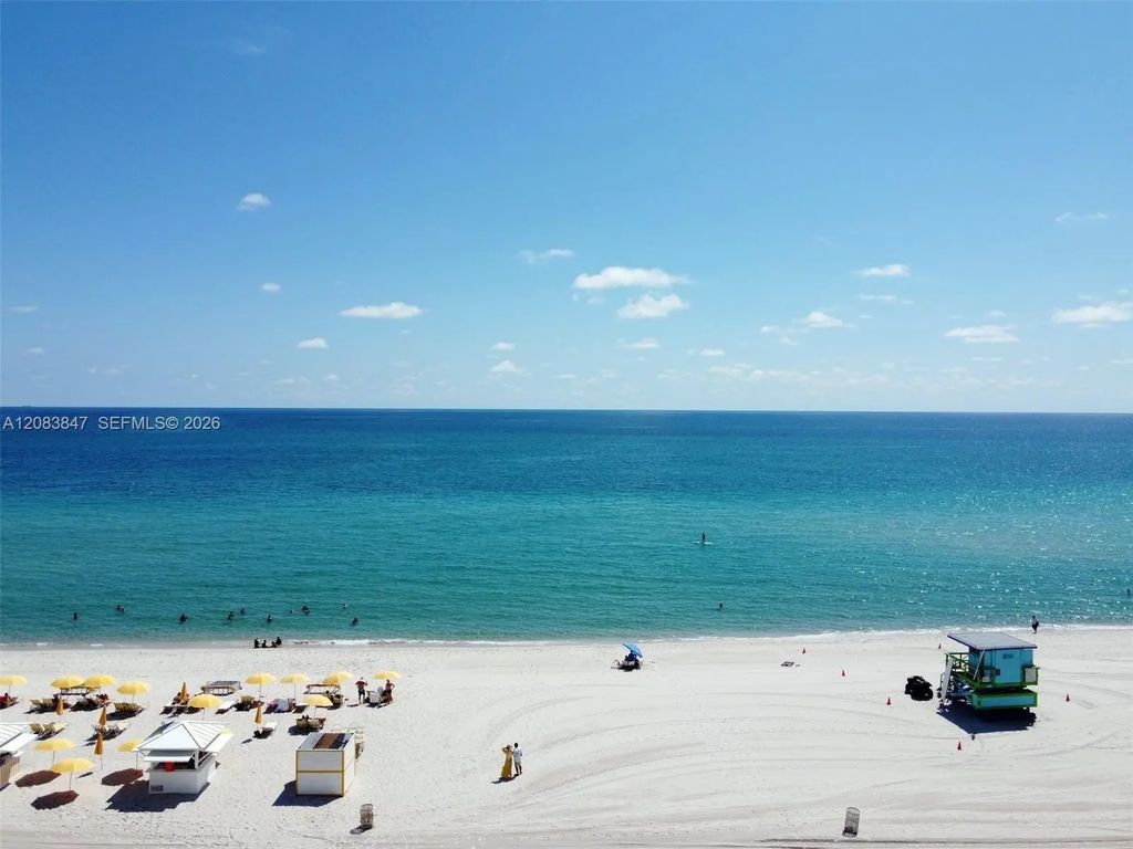 6061 Collins Avenue #23b, Miami Beach