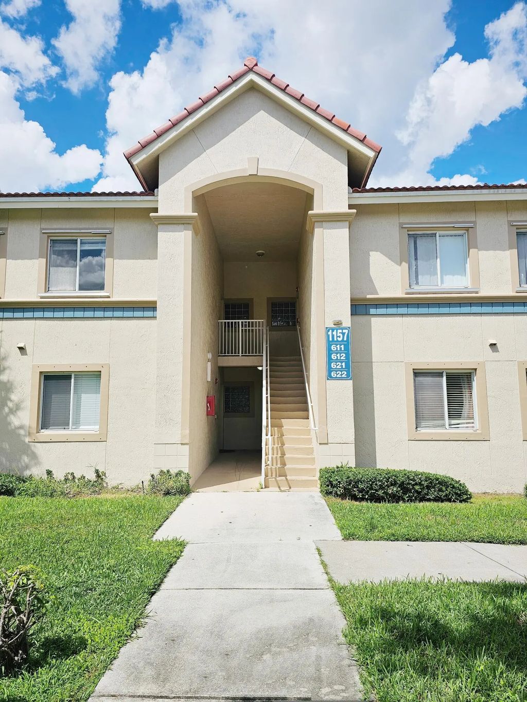 1157 Golden Lakes Boulevard #621, West Palm Beach