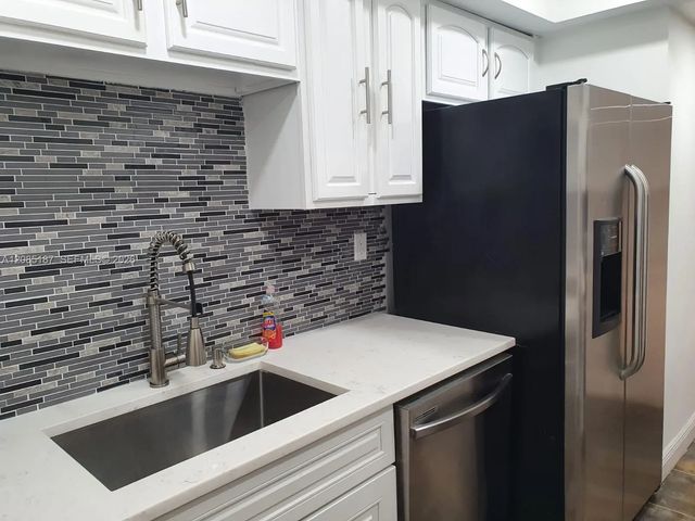 2 of 13 - 3551 Nw 95th Terrace #303, Sunrise, FL