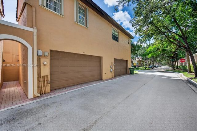 5 of 48 - 628 Sw 147th Terrace, Pembroke Pines, FL