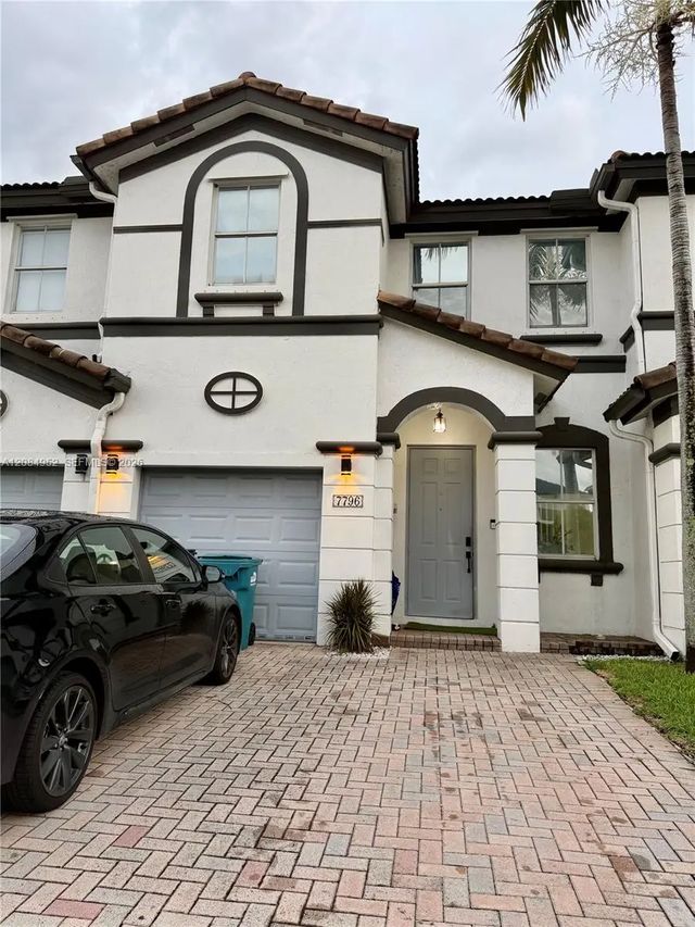 7796 Nw 114th Place, Doral