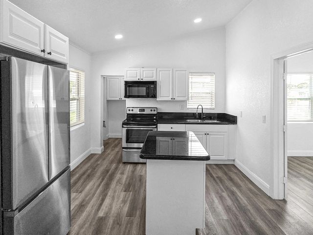2 of 29 - 1801 N 25th Street, Fort Pierce, FL