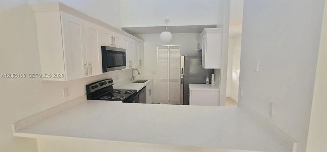 6948 Sw 36th Court #16-z, Miramar