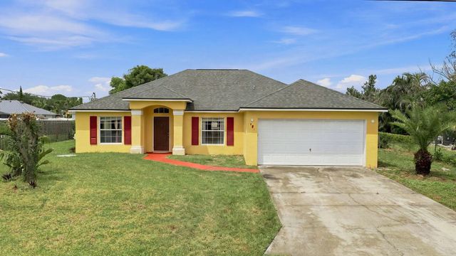 491 Sw Namoit Place, Port St. Lucie