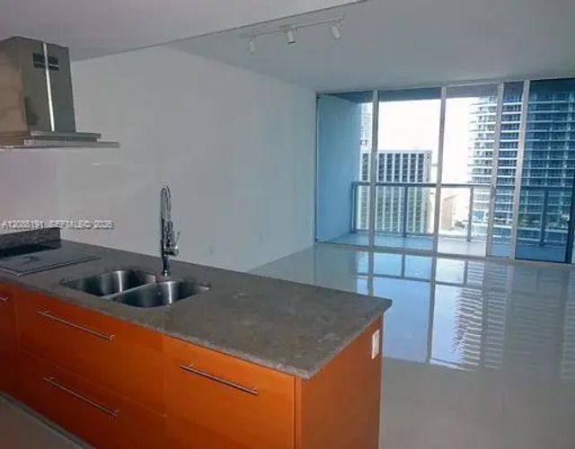 3 of 12 - 485 Brickell Avenue #2303, Miami, FL