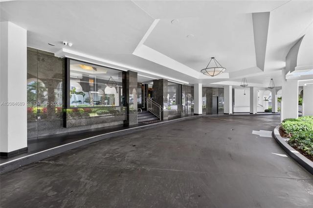 3 of 72 - 5660 W Collins Avenue #6d, Miami Beach, FL