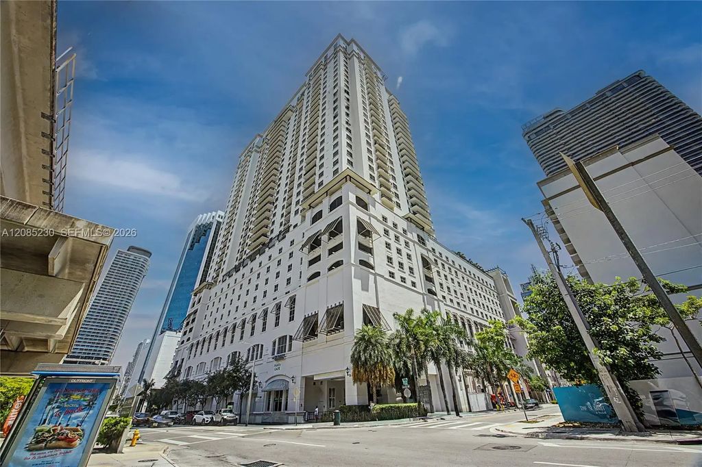 999 Sw 1st Avenue #2407, Miami