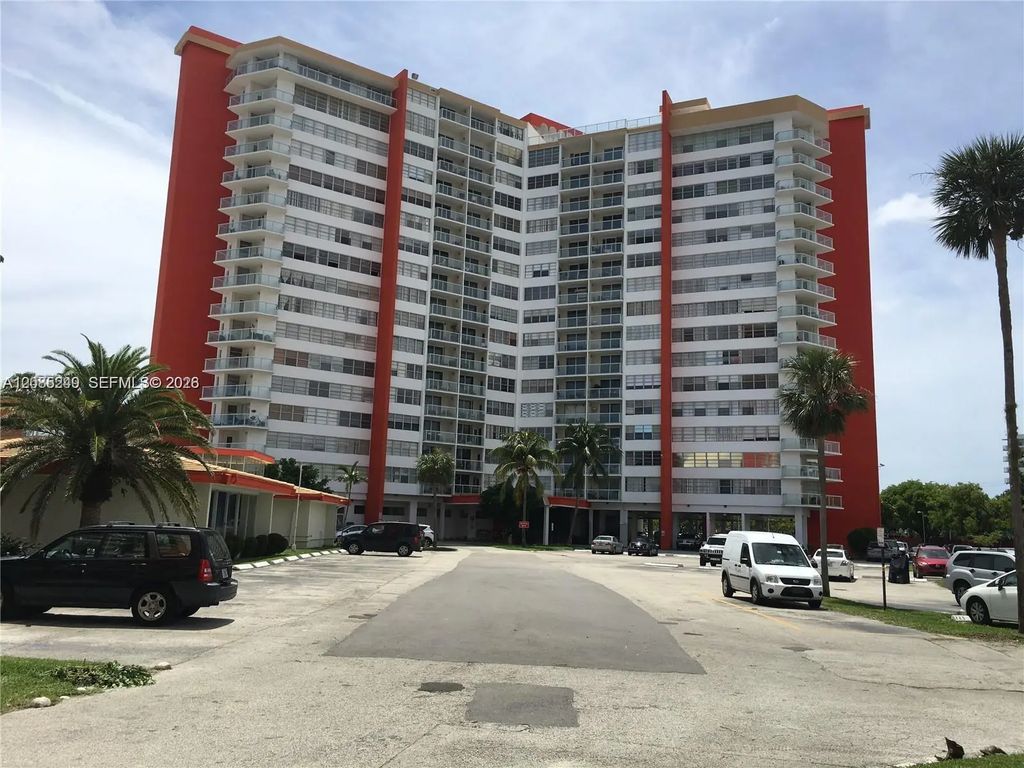 1351 Ne Miami Gardens Drive #1414e, Miami