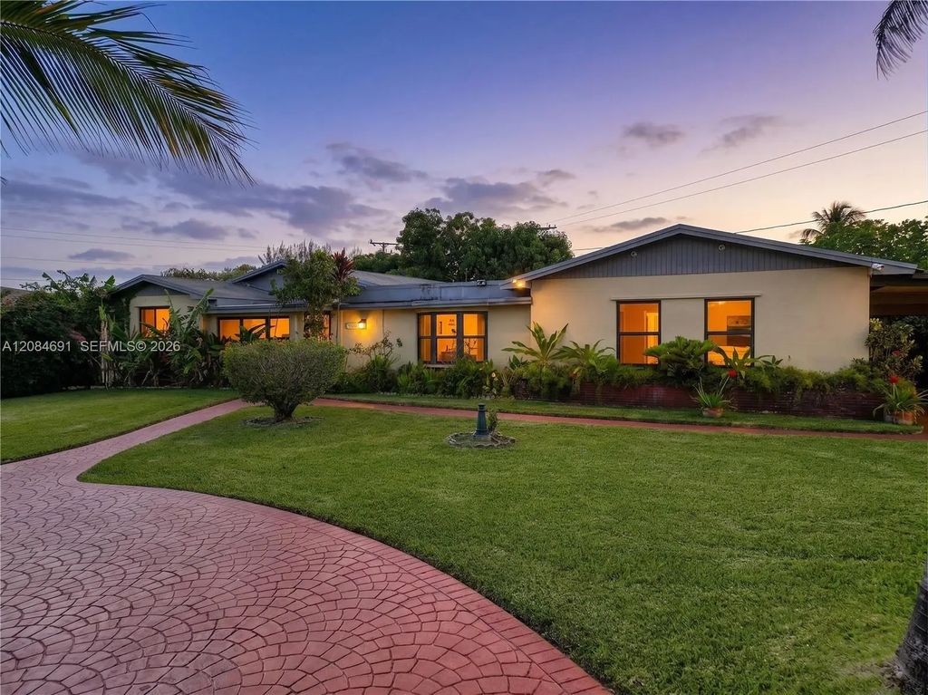 10900 Sw 177th Terrace, Miami