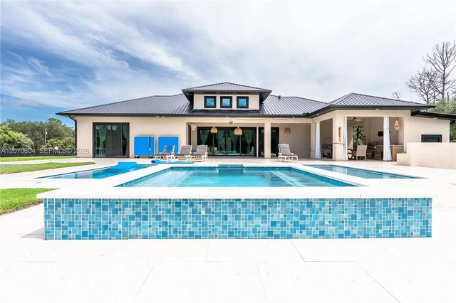 300 Montura Avenue, Clewiston