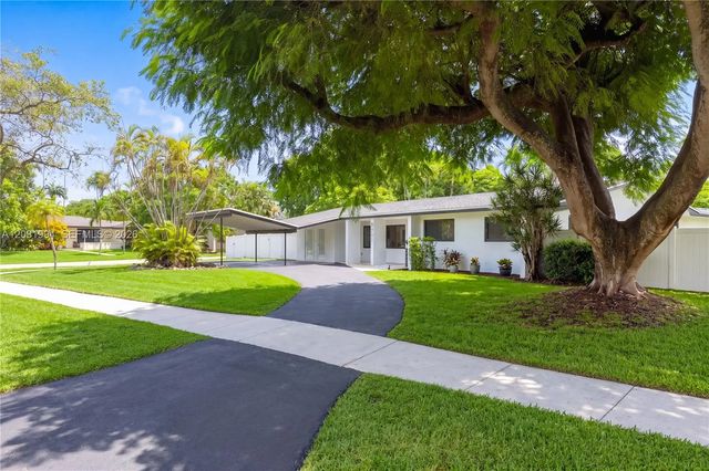 8201 Sw 151st Street, Palmetto Bay