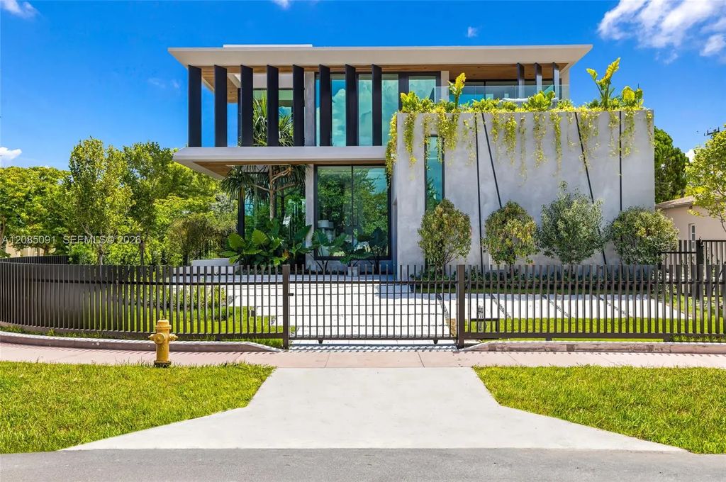 4940 Cherokee Avenue, Miami Beach
