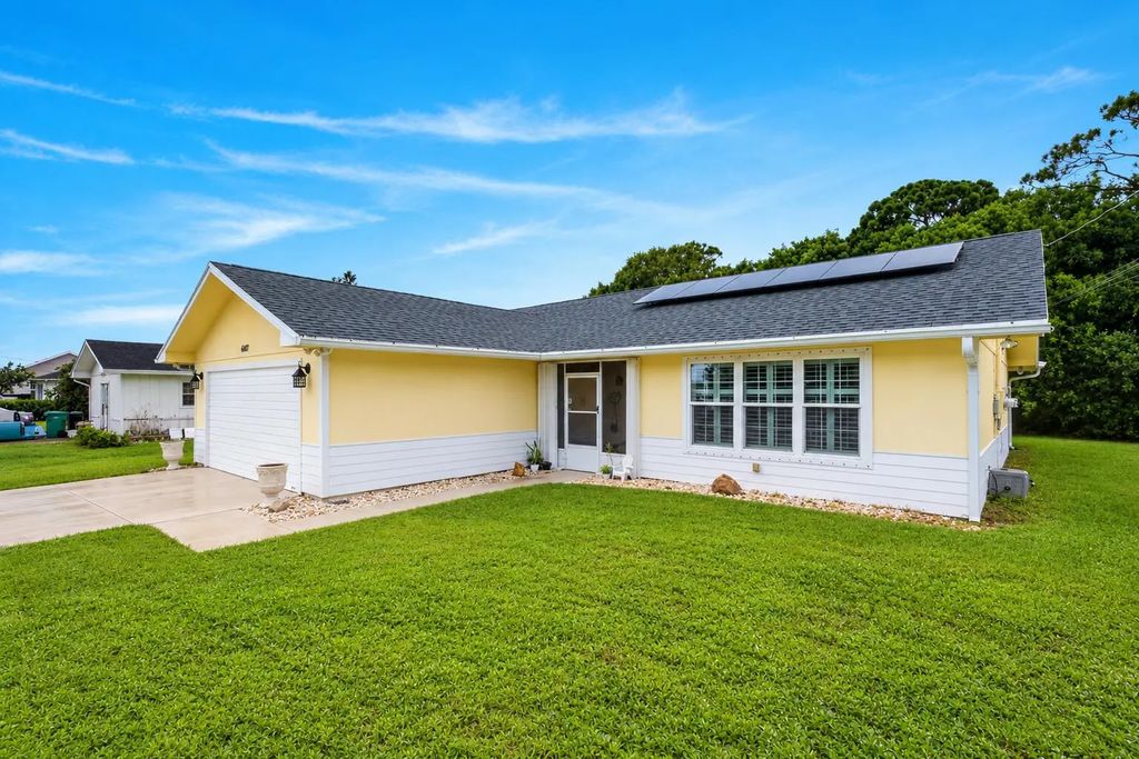 6007 Raintree Trail, Fort Pierce