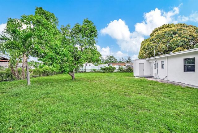 3 of 34 - 16410 Nw 22nd Court, Miami Gardens, FL