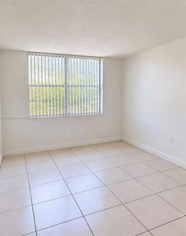 5 of 11 - 1800 Sans Souci Boulevard #120, North Miami, FL